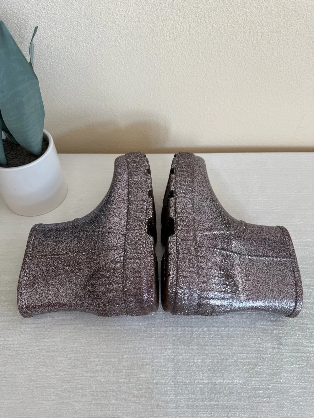 UGG Mauve Sparkle Glitter Ankle Rain Boots